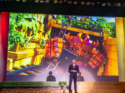 アトラクション『ドンキーコングのクレイジー・トロッコ』