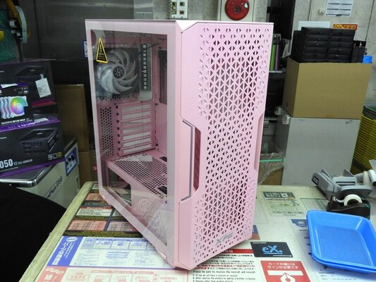 ピンクカラーのpcケース Xpg Starker Air ピンク が数量限定発売 ニコニコニュース ピンクカラーのpcケース Xpg Starker Air ピンク が数量限定発売 ニコニコニュース