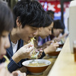 「6分で着丼」とブツブツ言う客、超大盛りへの反応にニヤニヤする店員…ラーメン屋で遭遇した「ヤバい人たち」