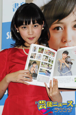 川口春奈 3年間の素がつまったフォトブック発売 成長の過程をみなさんに ニコニコニュース 川口春奈 3年間の素がつまったフォトブック発売 成長の過程をみなさんに ニコニコニュース
