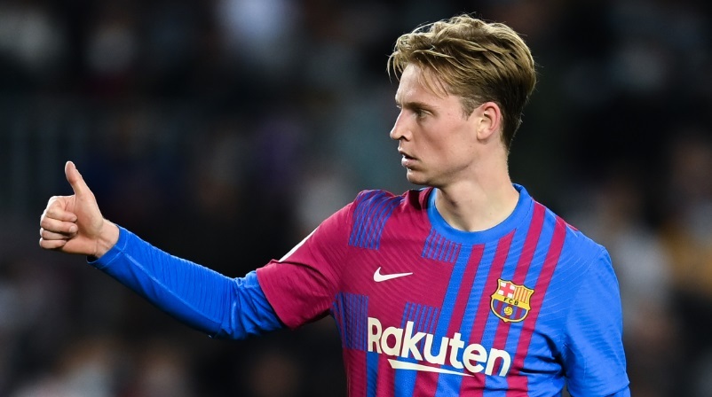 バイエルン 1月中にデヨング獲得を狙う 会長は補強否定 ニコニコニュース