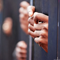 服役中の20歳男が刑務所内でボコボコにされ救急搬送　幼女性的暴行殺人事件で服役中