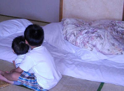 あなたは何歳までおねしょしてた 大人になってやっちゃった経験は 18歳以上2 4 ニコニコニュース あなたは何歳までおねしょしてた 大人になってやっちゃった経験は 18歳以上2 4 ニコニコニュース