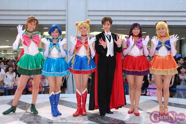 セーラームーンミュージカルがサンシャインシティ噴水広場で凱旋イベント ニコニコニュース セーラームーンミュージカルがサンシャインシティ噴水広場で凱旋イベント ニコニコニュース