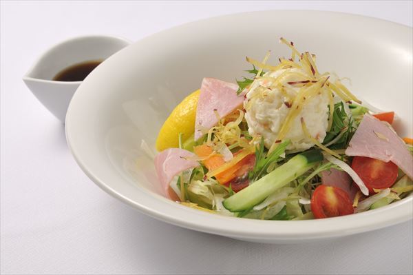 なぜサラダが先に 牛丼 松屋の提供方法について様々な憶測 ニコニコニュース
