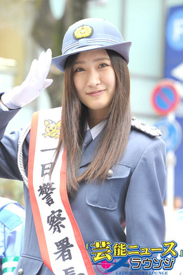 アイドリング橋本楓 高橋胡桃 原宿署一日署長に 制服姿で表参道パレード ニコニコニュース アイドリング橋本楓 高橋胡桃 原宿署一日署長に 制服姿で表参道パレード ニコニコニュース