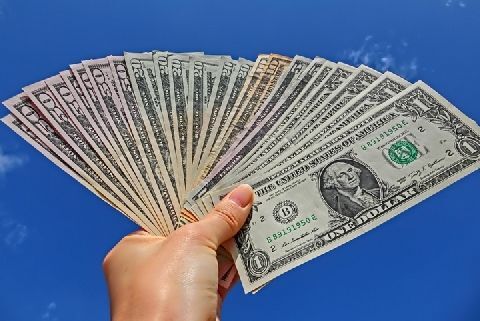 ワンピース のドル紙幣をネットで売って逮捕 なぜ 著作権法違反 なのか ニコニコニュース