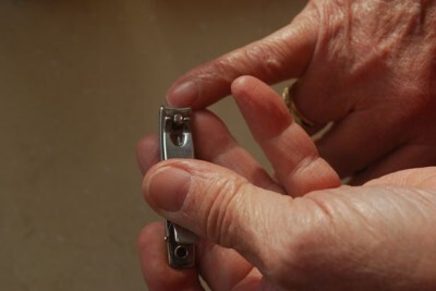 彼に教えてあげたい 男のネイルのお手入れ法 一種類の爪切りしか使わない ニコニコニュース 彼に教えてあげたい 男のネイルのお手入れ法 一種類の爪切りしか使わない ニコニコニュース