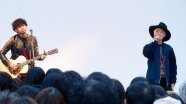 吉田山田が約3年ぶり川崎フリーライブで熱唱 六本木公演詳細も ニコニコニュース 吉田山田が約3年ぶり川崎フリーライブで熱唱 六本木公演詳細も ニコニコニュース