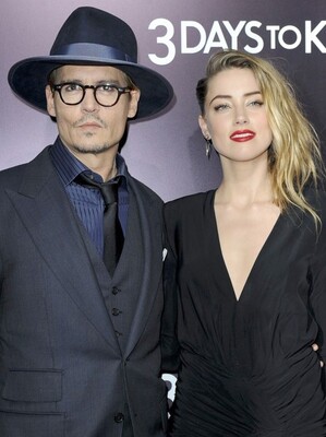 惚れた相手に一直線 婚約魔 ジョニー デップの恋愛遍歴 ニコニコニュース