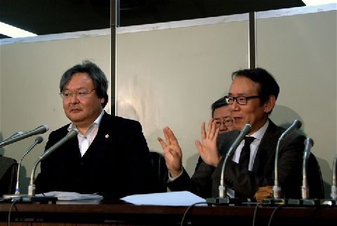 15年前の痴漢事件 やってない と再審請求 周防正行監督が 再現ビデオ 制作 ニコニコニュース 15年前の痴漢事件 やってない と再審請求 周防正行監督が 再現ビデオ 制作 ニコニコニュース
