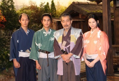 藤竜也が時代劇初挑戦の西内まりやにデレデレ ニコニコニュース 藤竜也が時代劇初挑戦の西内まりやにデレデレ ニコニコニュース