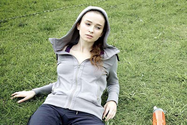 フードをかぶる女子が急増 話題の おかぶり女子 ファッションの実態 ニコニコニュース