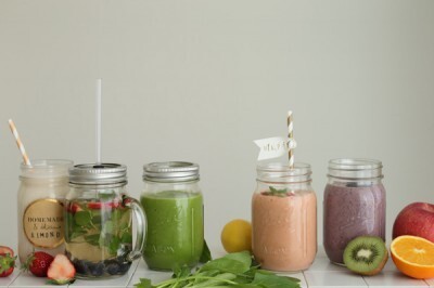 La発 朝活女子の新定番 話題の メイソンジャー で作る ジャースムージー サラダ 発売 ニコニコニュース