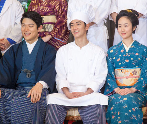 佐藤健主演新ドラマ 天皇の料理番 制作発表から探る7つの見どころ ニコニコニュース 佐藤健主演新ドラマ 天皇の料理番 制作発表から探る7つの見どころ ニコニコニュース