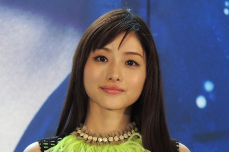 魔性の唇の威力は絶大 男たちがキスしたい女性有名人 大アンケートで圧勝したのは ニコニコニュース 魔性の唇の威力は絶大 男たちがキスしたい女性有名人 大アンケートで圧勝したのは ニコニコニュース