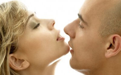 キスは唇だけじゃない 女性がキスされて 愛情を感じる 場所6つ ニコニコニュース キスは唇だけじゃない 女性がキスされて 愛情を感じる 場所6つ ニコニコニュース