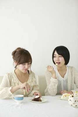 おっとり系女子 Vs サバサバ系女子 男子ウケがいいのは 系だった ニコニコニュース