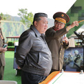 金正恩氏「戦争準備の完成、死活的」…兵種別戦術訓練を視察(5コメント)