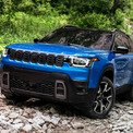 ジープ新型SUV『チェロキー』画像初公開　2026年発売へ　ハイブリッドとEVを導入(New!!)