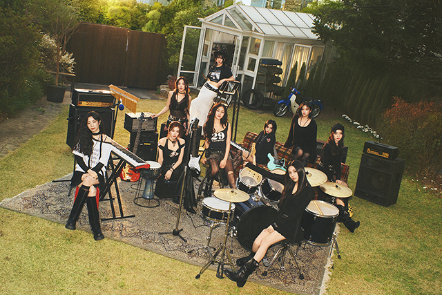 TWICE ENEMY 通常盤未開封20枚（会場購入特典トレカ付き） TWICE ENEMY 通常盤未開封20枚（会場購入特典トレカ付き） TWICE