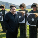 金正恩氏「首都防衛」狙撃部隊を視察(New!!)
