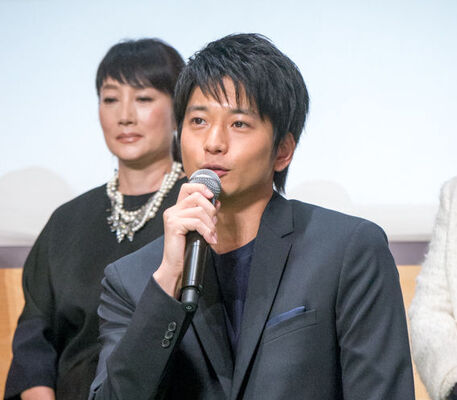 現金10億円分の札束 テレ朝のお金なの 向井理主演 遺産争族 制作発表レポ ニコニコニュース