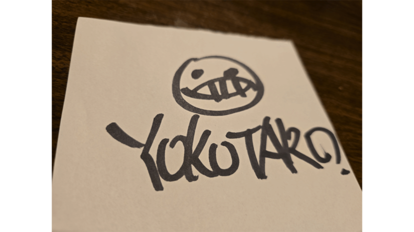 ヨコオタロウ氏がXで「転売されたサインを購入しないで」注意喚起