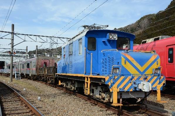 電気機関車さよなら記念撮影会「新旧牽引車展示会～さらばデキ、頼むぞ