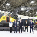ボルボ建機、新型36tクラスの小旋回油圧ショベル「ECR355」を日本で発売開始(New!!)