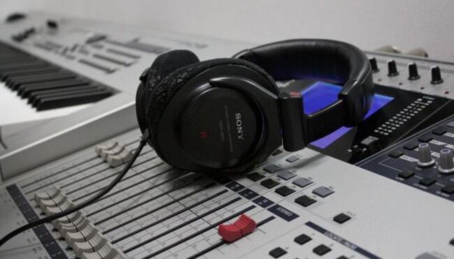 一度は聞いたことある バラエティー番組でよく使われている楽曲の元ネタ10つ ニコニコニュース 一度は聞いたことある バラエティー番組でよく使われている楽曲の元ネタ10つ ニコニコニュース