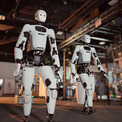 ヒューマノイドロボットが”毎日出勤”する施設が誕生！働きながら学ぶ場に(2コメント)