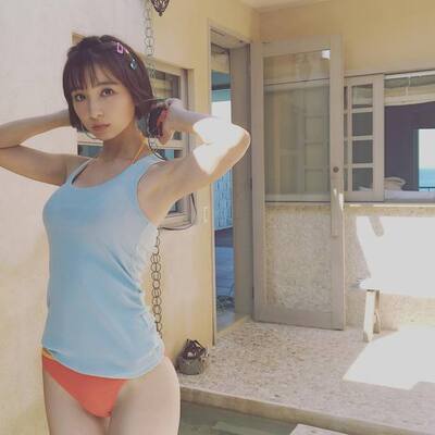 元akb 篠田麻里子が久し振りの水着姿 グラビアのオフショットに こ これは危険すぎる 写真2枚あり ニコニコニュース