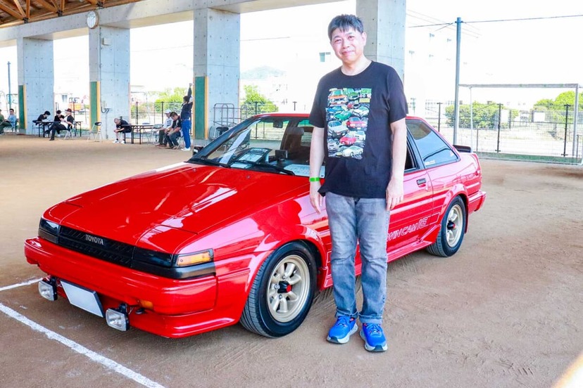 2桁万円で購入した左ハンドルのハチロク。20年以上愛でる還暦オーナー
