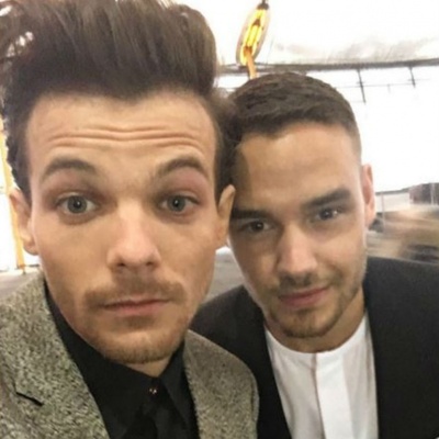 1dのルイ トムリンソン 法廷で 息子の親権 について短期的に同意か ニコニコニュース 1dのルイ トムリンソン 法廷で 息子の親権 について短期的に同意か ニコニコニュース