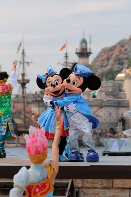 Tds15周年速報 ついにお披露目 クリスタル ウィッシュ ジャーニー 現地レポ キャラ停止位置ガイド ニコニコニュース