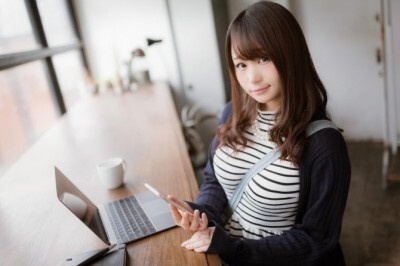 ムンムン 色気がありあまってる 男子がうずく セクシーな女子 の特徴4つ ニコニコニュース ムンムン 色気がありあまってる 男子がうずく セクシーな女子 の特徴4つ ニコニコニュース