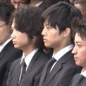 泣ける 藤原竜也と小栗旬 恩師 蜷川幸雄さんとの別れを惜しむ ニコニコニュース 泣ける 藤原竜也と小栗旬 恩師 蜷川幸雄さんとの別れを惜しむ ニコニコニュース