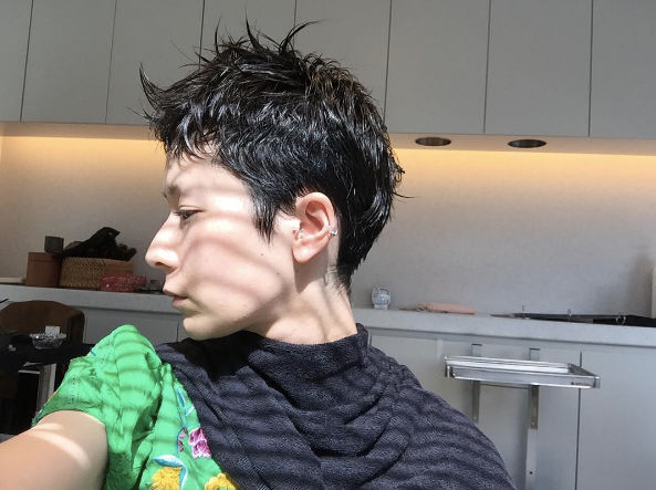 木村カエラの男前すぎる新ヘアスタイルに称賛の声続出 美しすぎる ベリーショート待ってました ニコニコニュース