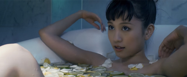 前田敦子が奔放な女性に扮する新曲mvがセクシーすぎて目が離せない 動画 ニコニコニュース 前田敦子が奔放な女性に扮する新曲mvがセクシーすぎて目が離せない 動画 ニコニコニュース