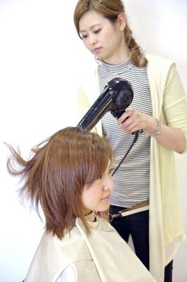 美容師の 今日はお休みですか にウンザリする声 平日の昼間に来てるんだから察して 話しかけないでオーラ出してる ニコニコニュース 美容師の 今日はお休みですか にウンザリする声 平日の昼間に来てるんだから察して 話しかけないでオーラ出してる ニコニコニュース