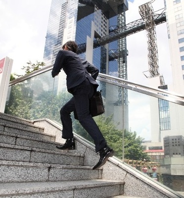 もの凄い勢いで仕事を辞める ゴールドバックラー に驚愕 数分で辞めて黙って帰った という人も ニコニコニュース