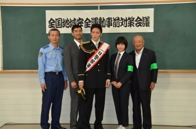 一日警察署長の玉木宏が船上パトロールを敢行 ニコニコニュース 一日警察署長の玉木宏が船上パトロールを敢行 ニコニコニュース