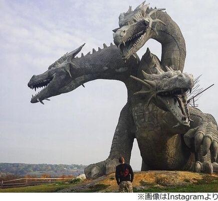 巨大な三つ首竜がいるテーマパーク ニコニコニュース