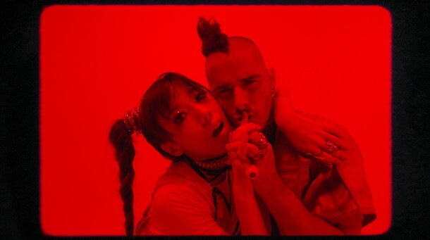 Dnce 仲里依紗の濃厚なキスシーンも 新曲 ボディー ムーヴズ Mv公開 ニコニコニュース