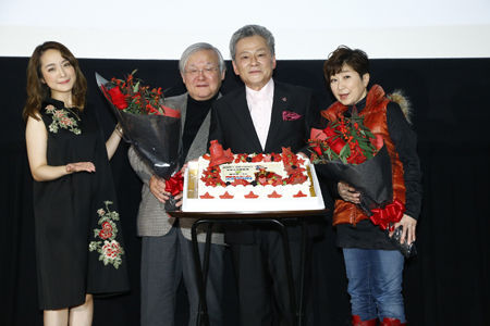 池田秀一 ガンダムthe Origin 最終上映イベントでお祝いされたワケ 潘めぐみはテム レイへ注目も ニコニコニュース
