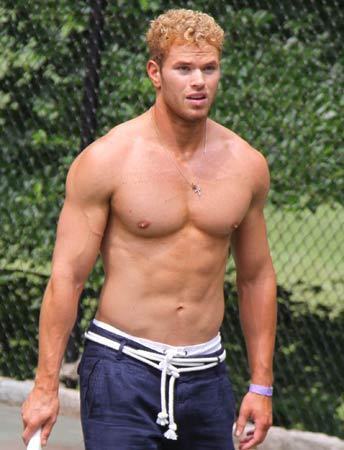 トワイライト のマッチョイケメン 実写3dでターザンに ニコニコニュース