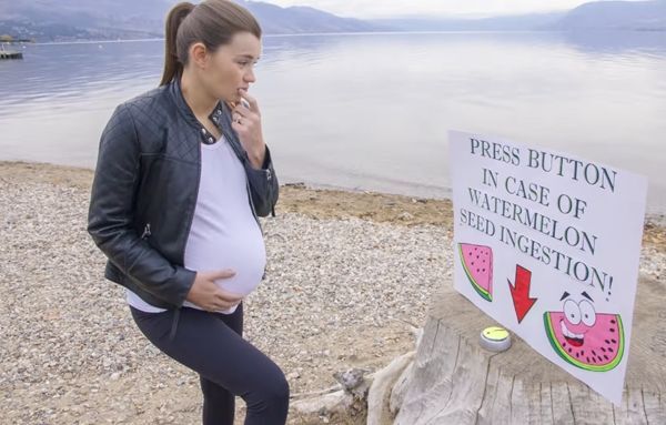 スイカの種が赤ちゃんに生まれ変わる ある夫婦が作った可愛らしいファンタジー動画が話題に ニコニコニュース