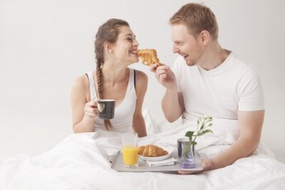 男子のお願い 朝 寝起きの時に彼女にしてほしいコト 5つ ニコニコニュース