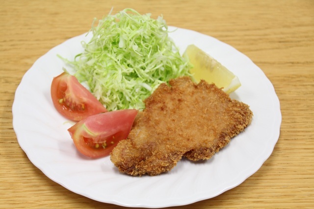 企画から2年 何百枚ものトンカツ 小麦粉と卵を使わないパン粉が誕生するまで ニコニコニュース